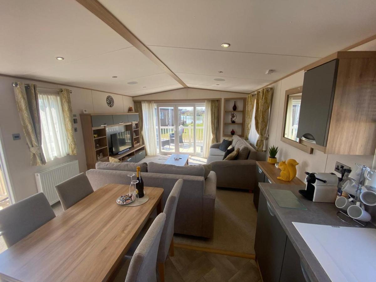 Tattershall Lakes Mini Breaks - Osprey Rise Hotel ภายนอก รูปภาพ